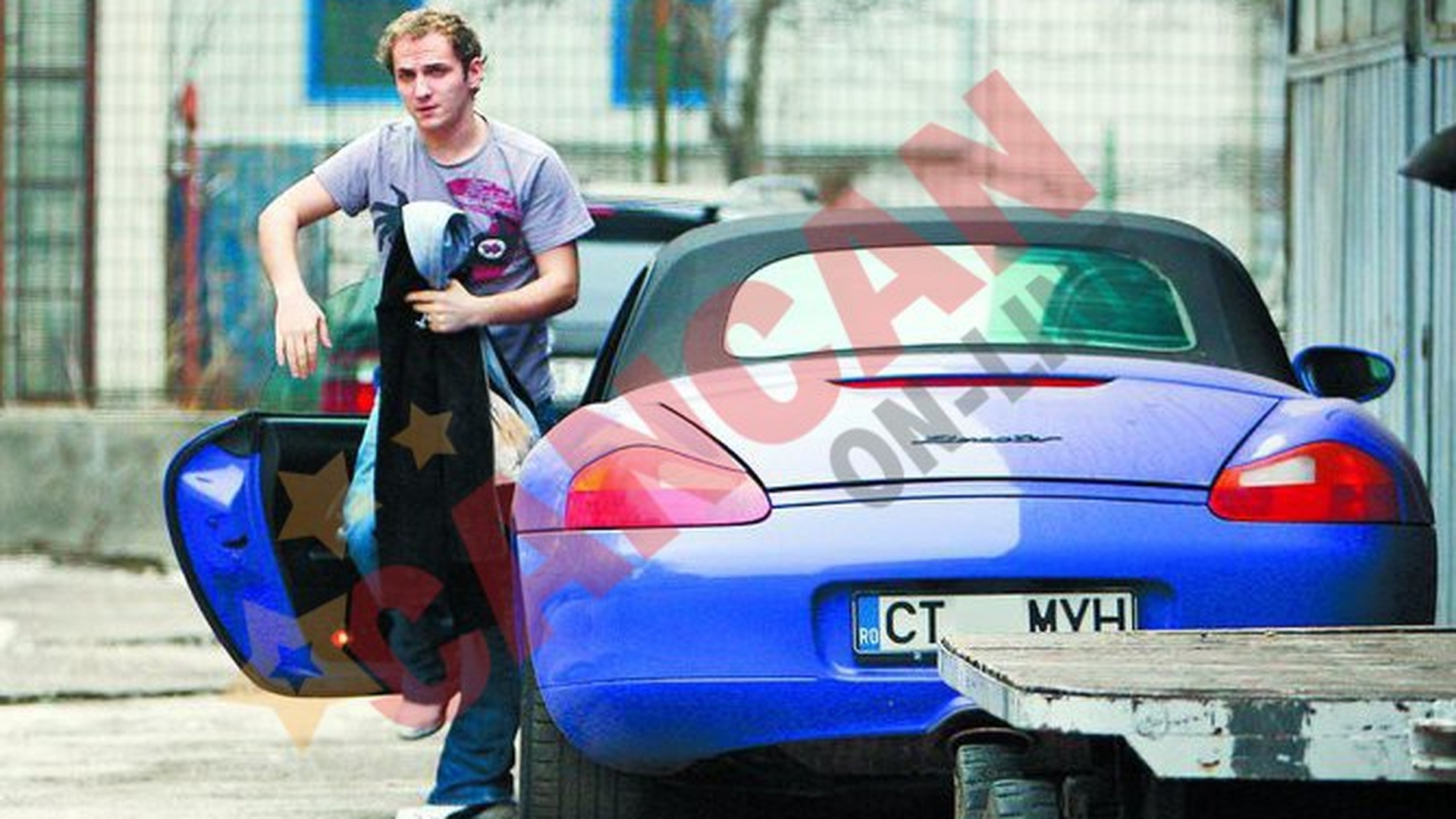 Mihai Traistariu si-a gasit radiatorul masinii spart