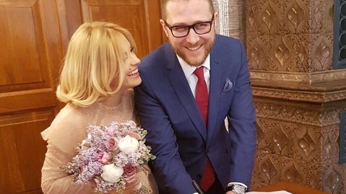 SIMONA GHERGHE, prima fotografie după ce a născut! Cum arată prezentatoarea:,,De la atâta nesomn...‘’