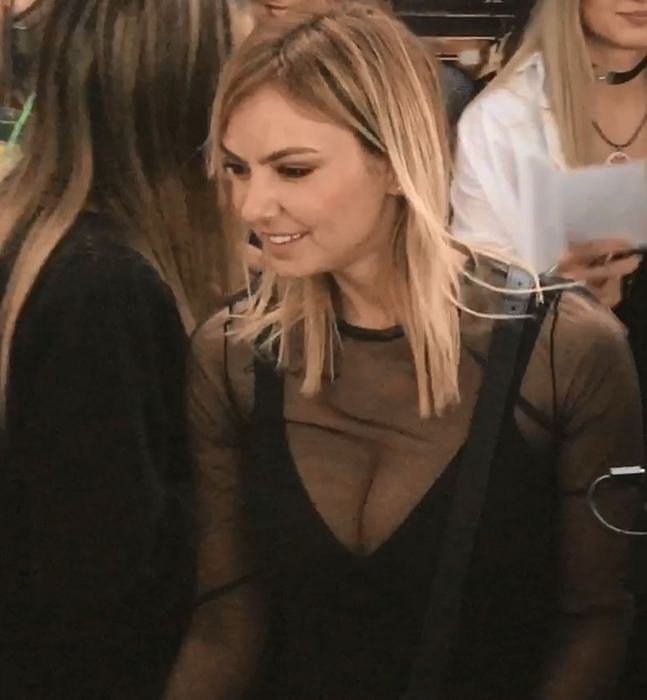 Roxana Ionescu s-a distrat pe cinste în weekend, la LOFT