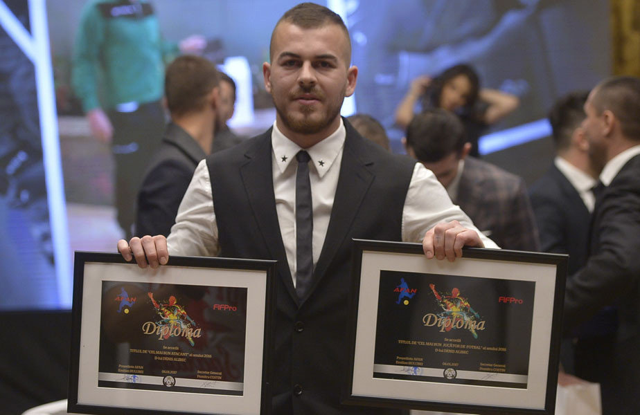 Denis Alibec a primit numeroase diplome de merit la finalul anului trecut