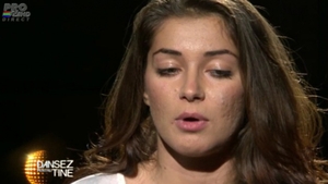 A scapat de acnee, dar acum are probleme cu celulita! Cum arata Elena de la Mandinga! Vestimentatia nu o ajuta absolut deloc