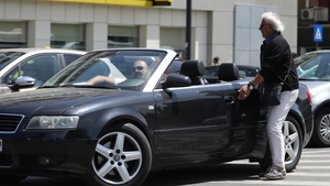 Ovidiu Lipan Ţăndărică nu se dezminte! El este ultimul Casanova adevărat: decapotabilă şi…