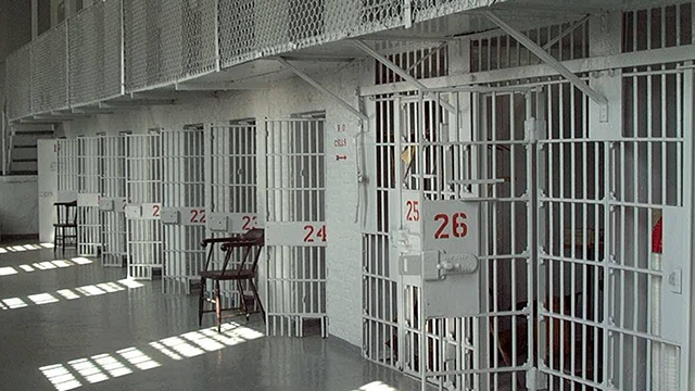 Detinut evadat din Penitenciarul Jilava! Autoritatile sunt in alerta