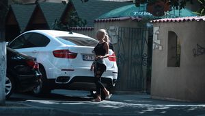 Loredana Chivu nu se cearta doar cu Leo pentru bolidul de mii de euro. Vezi cine vrea sa-i ia masina si care este motivul