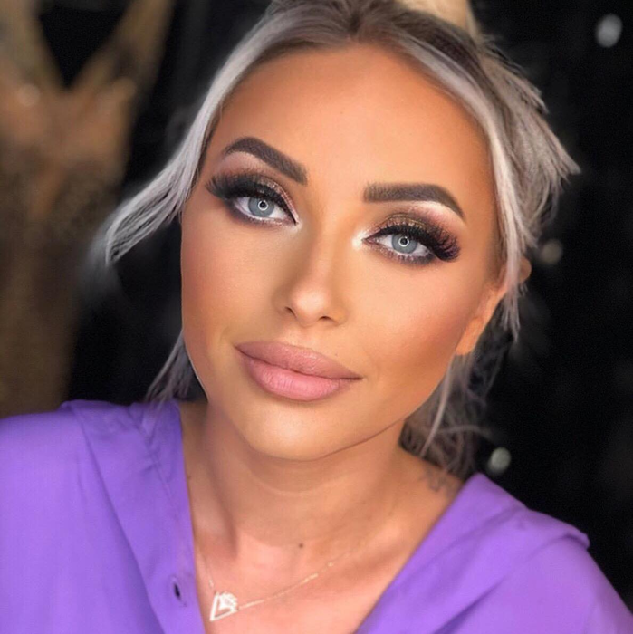 Cu lacrimi în ochi, Andreea Pirui a făcut un anunț sfâșietor: “Zbor lin, bunica mea (mama mea)”