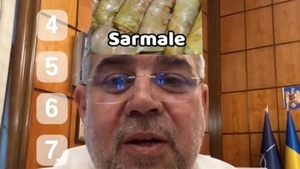 Marcel Ciolacu, filtru cu mâncare tradițională, pe TikTok. "Papanași, cea mai mare BOMBĂ calorică". Ce fel de mici preferă premierul