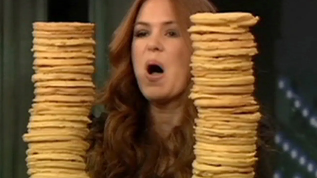 Isla Fisher a tinut 50 de clatite in balans