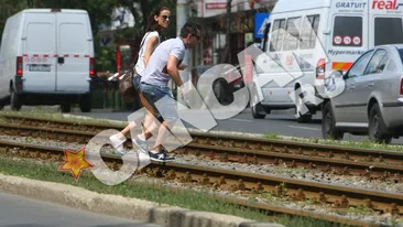 Grabit sa ajunga la un centru de telefonie mobila! Piticul Petre a pus viata logodnicei sale in pericol!