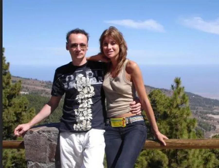 Iulia Albu, avea un stil vestimentar mai cuminte 