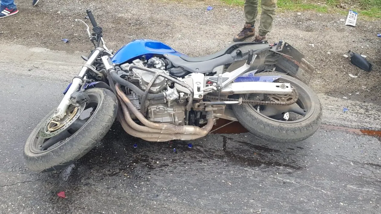 Motociclist accidentat chiar în timpul lecției de șofat, la Târgoviște FOTO