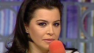 Simona Patruleasa este fata priceputa: "Stiu sa bat un cui, stiu sa schimb un bec" Afla care este camera pe care a decorat-o cu sotul ei
