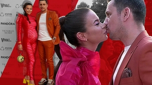 Denisa și Domnul Rimă pregătesc momentul mare, dar ce sex are copilașul oare? Flick: “Am cumpărat lucruri neutre...”