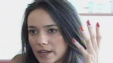 Balul de absolvire de la Jean Monnet mai ceva ca Festivalul de la Cannes! Rochia si accesoriile lui Julie Stanciu, fata Danei Savuica, au costat peste 15.000 de euro!