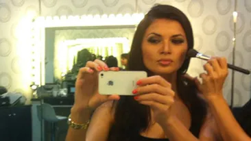 Ramona Gabor, viaţă de vedetă în Dubai! O să fii invidios când o să vezi cum a luat cina aseară!