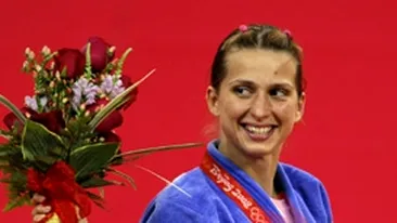 Alina Dumitru si Oana Caprioriu au castigat aurul la Cupa Mondiala de Judo