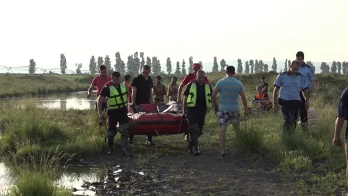 Un copil de 12 ani a fost găsit mort într-un canal de irigații din Buzău