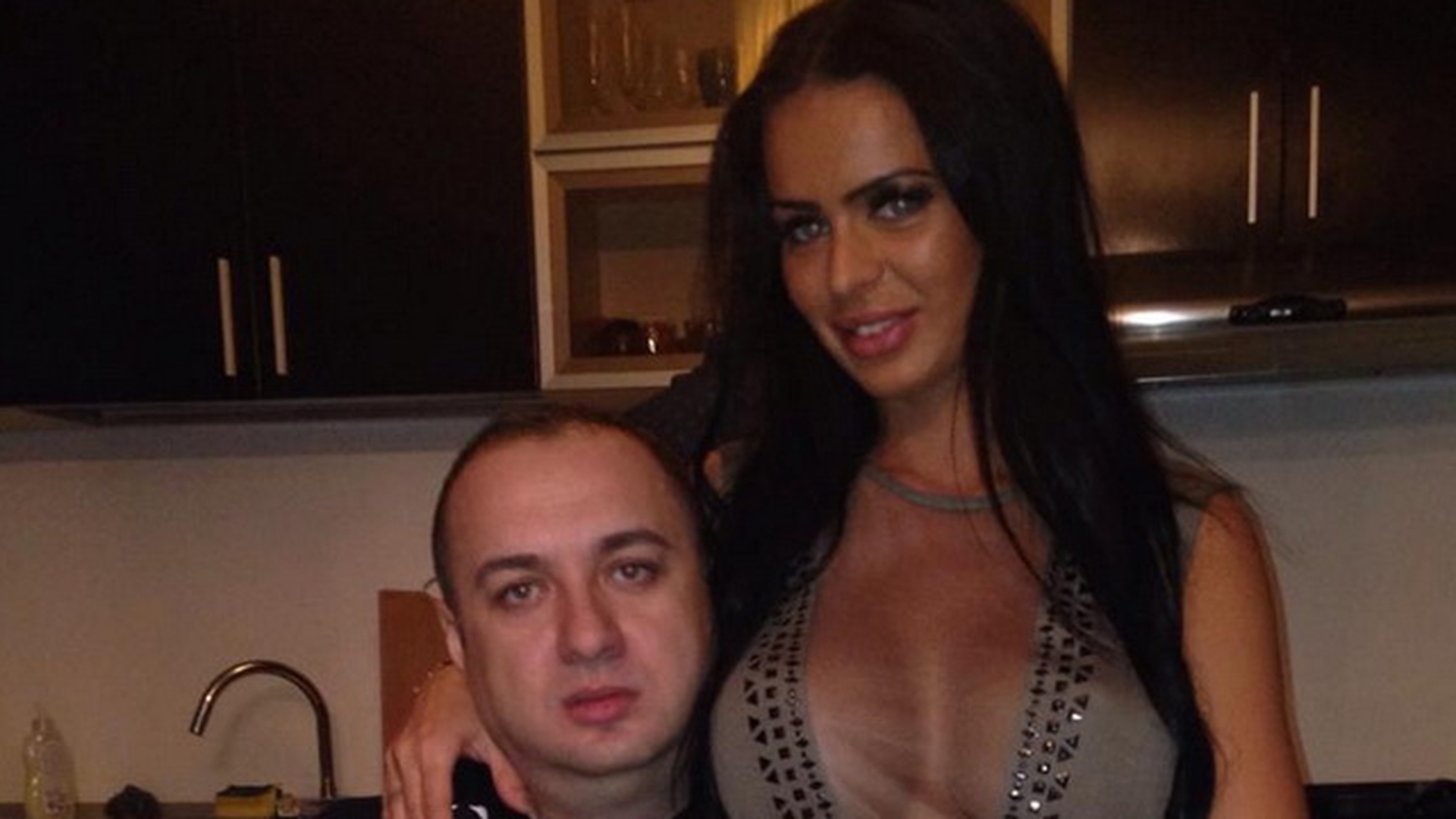 Mama lui Leo de la Strehaia, foc si para pe Renata! "Sa-l lase, e casatorit si are copii!"