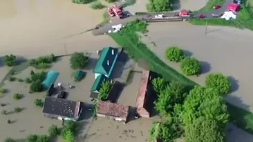 E alertă maximă: s-a primit ordin de evacuare! Zonele în care românii sunt obligați să-și părăsească locuințele