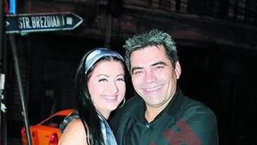 Gabriela - in club, familia - la parastasul mamei sale