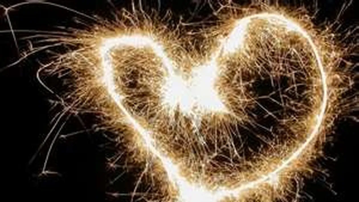 Vrei să ştii cum vei sta cu iubirea în 2013? Uite previziunile astrale pentru fiecare zodie în parte! Ce zici, crezi că e de bine?