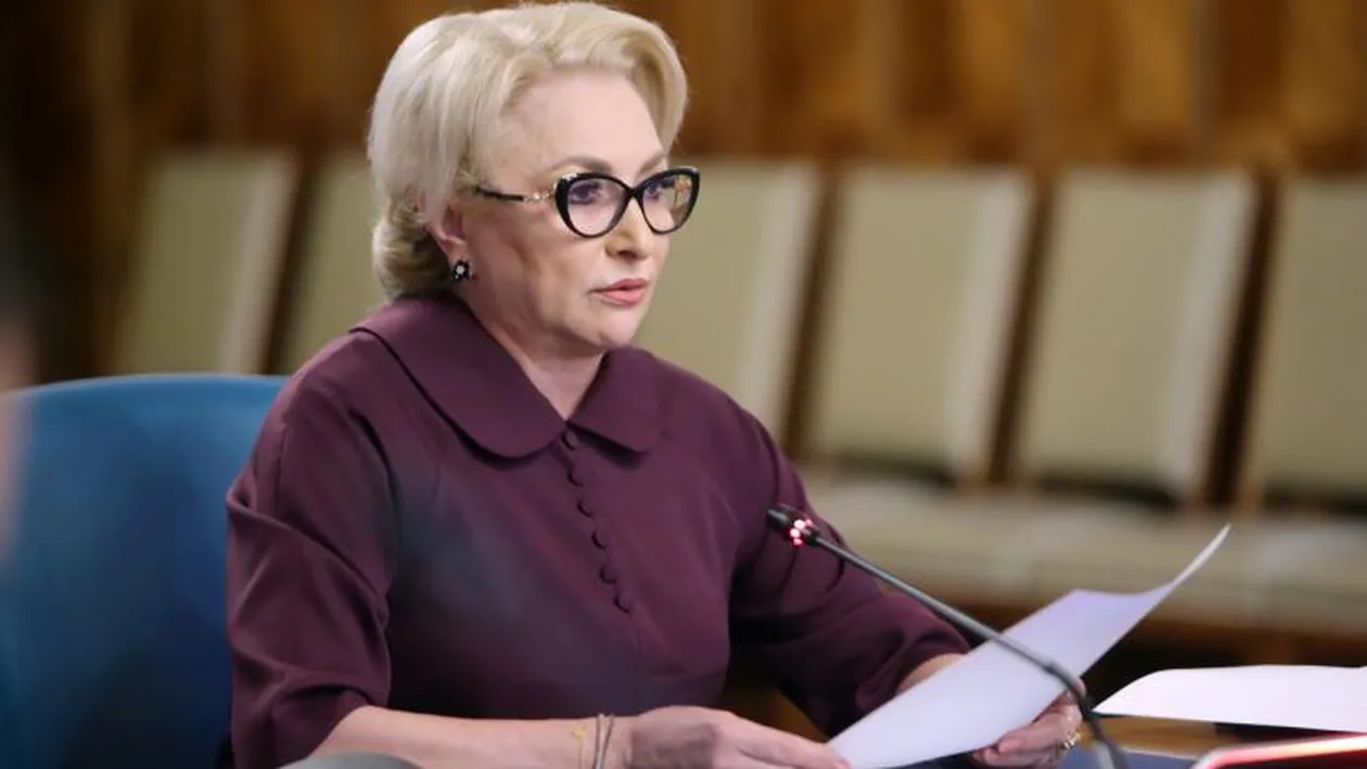 Viorica Dăncilă, reacție pe Facebook, după ce moțiunea de cenzură a fost adoptată: ”Noi nu ne-am bătut joc de oameni!”