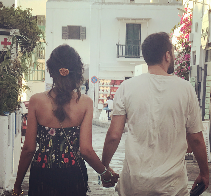 Mădălina Ghenea, pictorial ad-hoc în Grecia