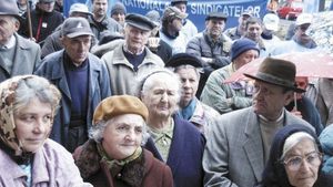 Mii de pensionari, în stare de șoc! Cu cât li se vor impozite pensiile