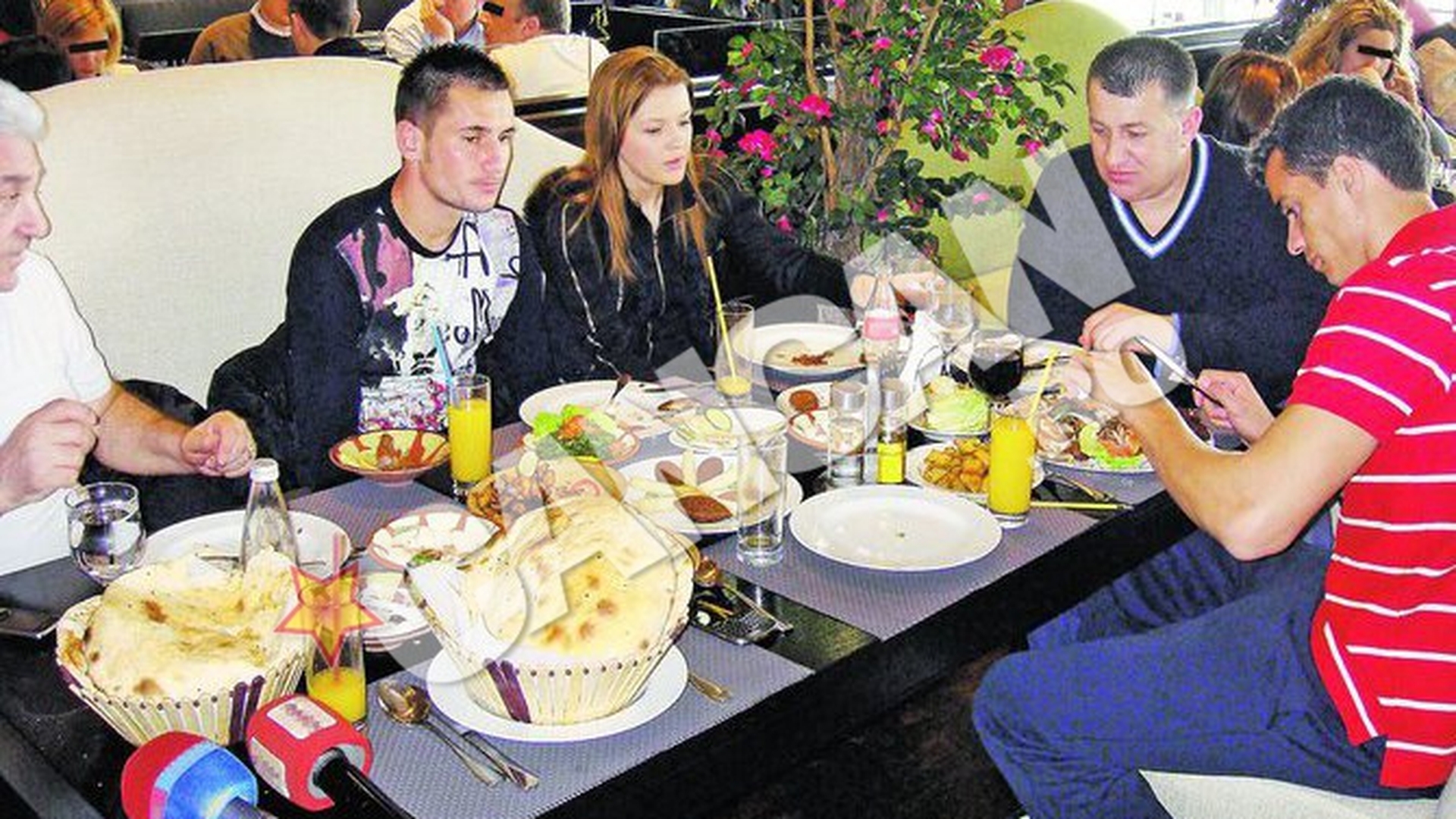 L-a introdus pe brazilian in "haita"! Giovani Becali i-a impacat pe Michel Platini si Dragos Grigore