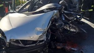 Accident grav cu cinci morți pe DN1, în dreptul localității Nistorești. Traficul este complet blocat şi deviat prin Breaza. FOTO