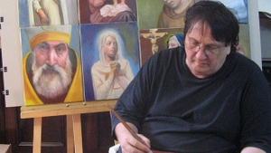 Primarul Slatinei îi retrage lui Ştefan Popa Popa's titlul de cetăţean de onoare al orașului. Inițiativa, preluată și de Primăria Craiova. Caricaturistul a folosit termenul "ciurucuri" referindu-se la olteni