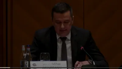 Grindeanu, discurs dur de lângă Bolojan: „Nu ar trebui să fie titlu de glorie în a da oameni afară”/„Să ne folosim mai mult mintea decât toporul”
