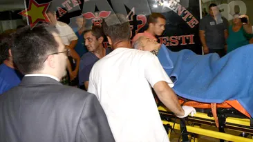 Imaginea suferintei! Schimbul de priviri dintre tata si fiu in cel mai greu moment din viata lor!