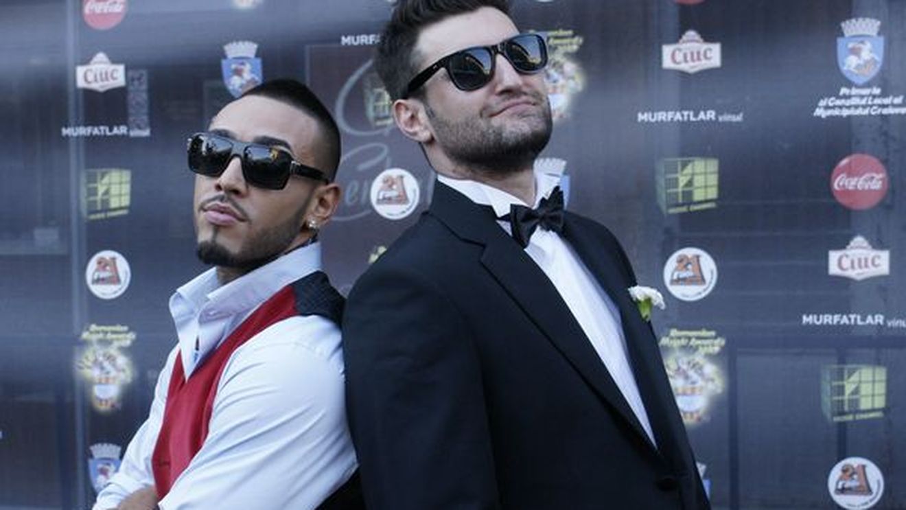 Adio, tovarasie! "Fratiwear"-ii Velea si Smiley au ramas impreuna doar de dragul afacerilor si banilor. Motivul e halucinant