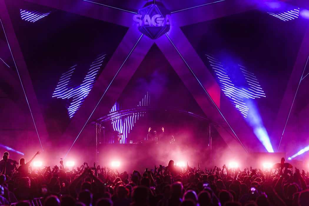 Alan Walker va susține cel mai exclusivist DJ-set în Rave Plane la SAGA Festival 2023