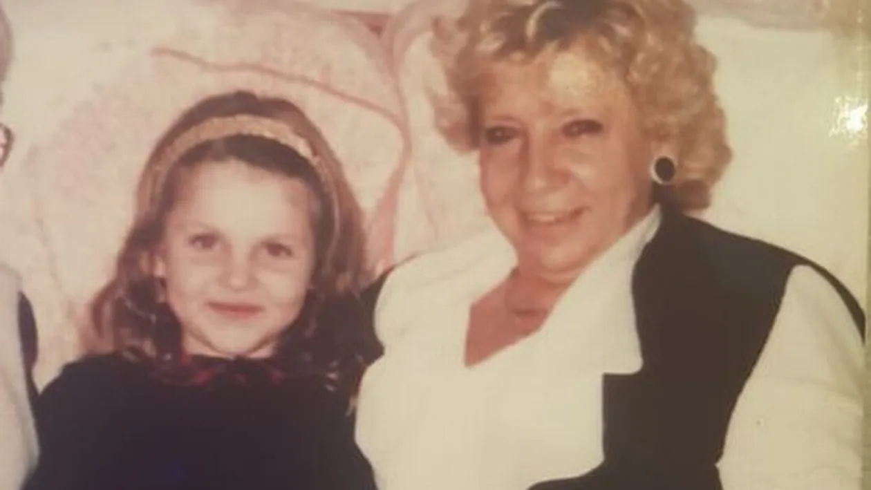 FOTO | O femeie este convinsă că spiritul bunicii sale o vizitează! Ce a surprins pe cameră