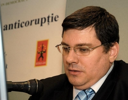 Sîntion a fost şeful Direcţiei Generale Anticorupţie din MAI