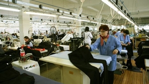 S-a închis fabrica de confecții din Botoșani: 10 angajați au coronavirus! 300 de salariați, trimiși acasă, la izolare