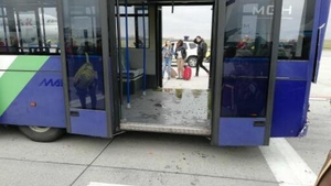 Opt români, răniți pe aeroportul din Budapesta. Care este starea victimelor