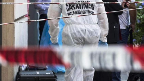 Un român a fost găsit mort, cu un cuţit înfipt în piept! Bărbatul trăia în Italia și era tatăl a trei copii