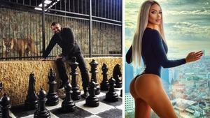 Cengiz Şıklaroğlu o alintă pe Bianca Drăgușanu în public. Cum a reacționat fosta prezentatoare la gestul făcut de excentricul milionar | FOTO