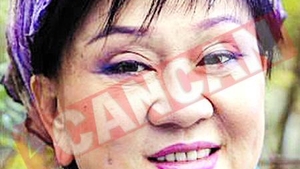 A facut peste 50 de operatii estetice