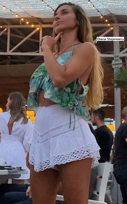 Antrenoarea de fitness a vedetelor, Diana Stejereanu, s-a simțit în elementul ei la LOFT / Sursă foto: CANCAN.RO