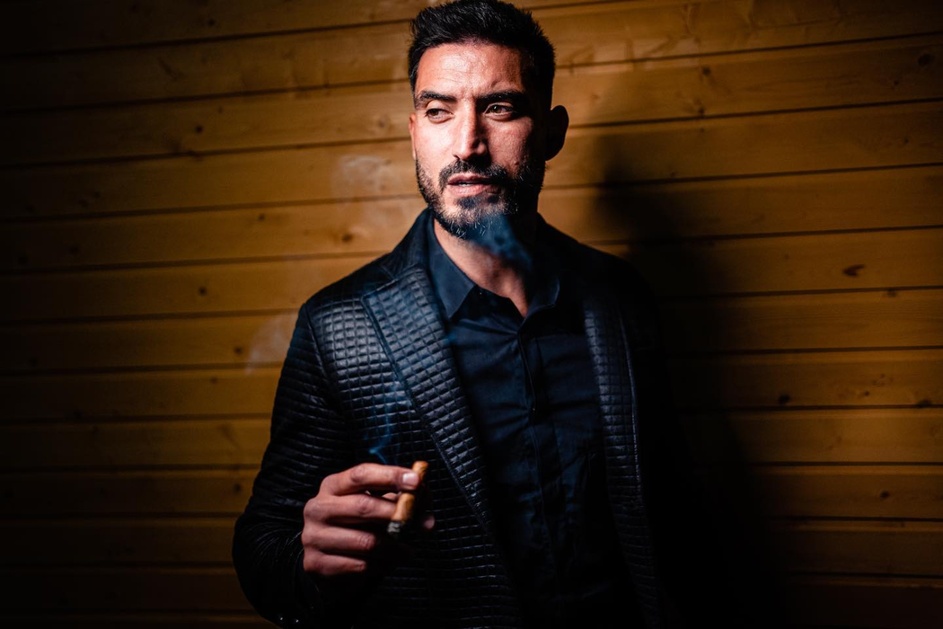 Younesc Hamza l-ar fi lovit cu pumnii și picioarele pe prietenul său / (Sursa: Instagram)