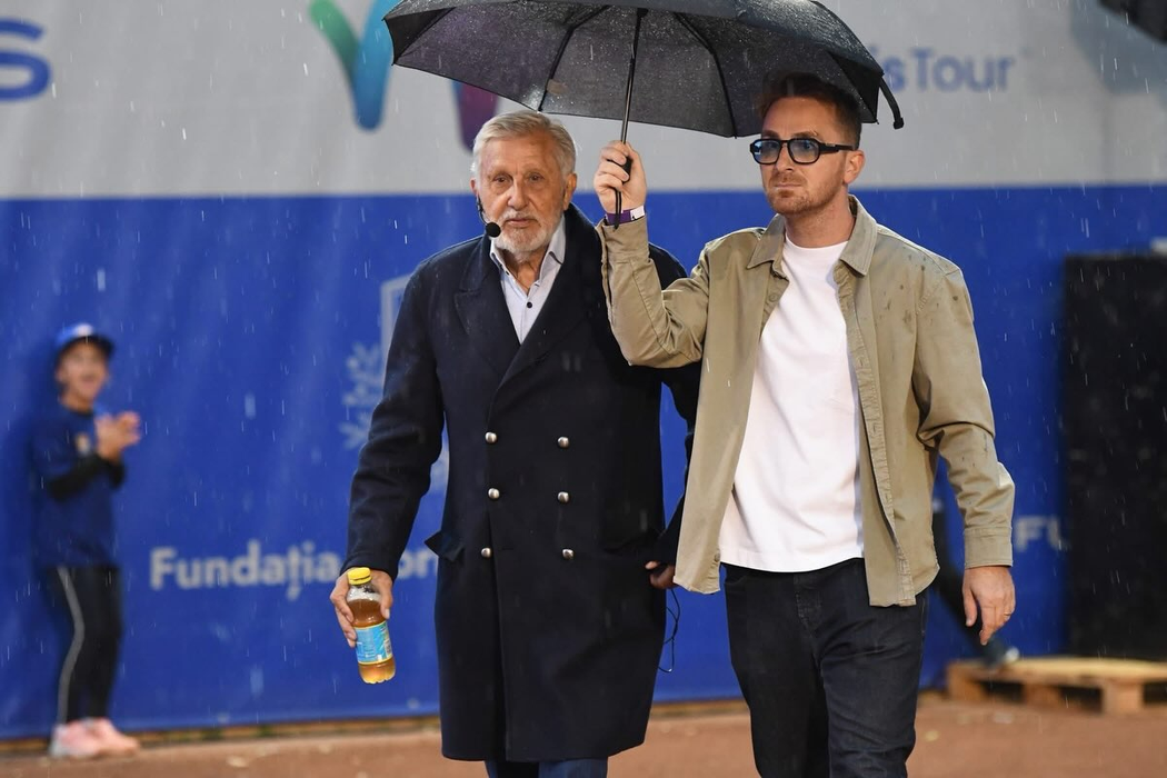 Mihai Bobonete, alături de un copil bolnav. Gestul făcut de actor a emoționat publicul