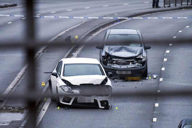 VIDEO / Imagini HORROR! Accident groaznic, şase oameni au murit zdrobiţi în autoturisme!