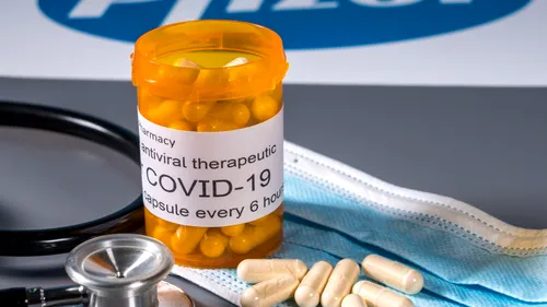 Agenţia Europeană pentru Medicamente a aprobat pastila anti-Covid produsă de Pfizer