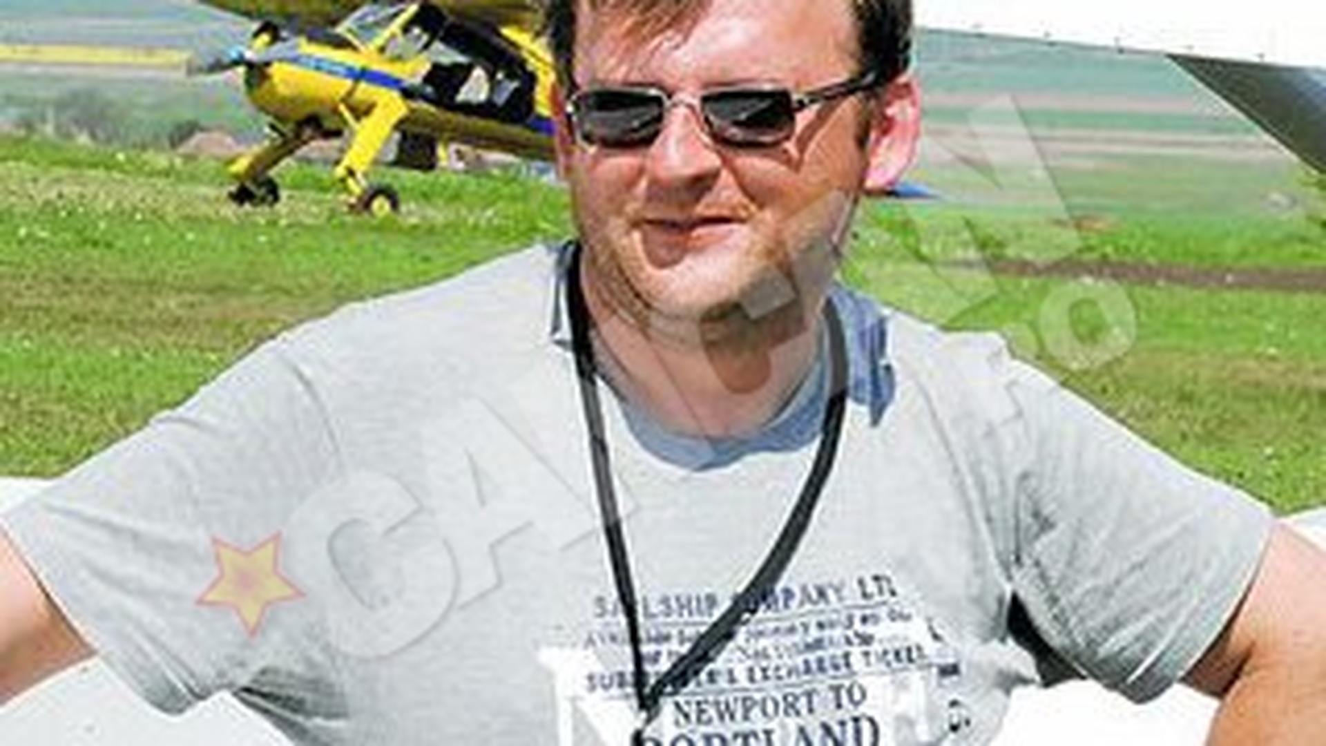 A inlocuit masina cu avionul