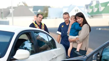 Tragedia unui băiețel de doar patru ani: A rămas orfan de ambii părinți, la mai puțin de două ore distanță