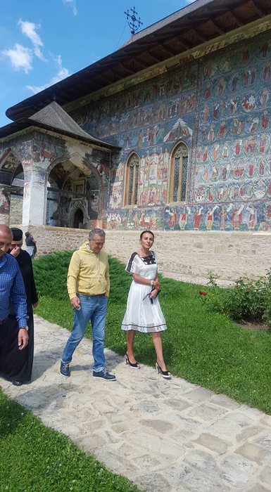 GIGI BECALI s-a retras la mănăstire alături de LUŢU! Iată cum a apărut finanţatorul Stelei
