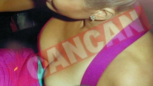 J.Lo, nu te mai incape rochia?
